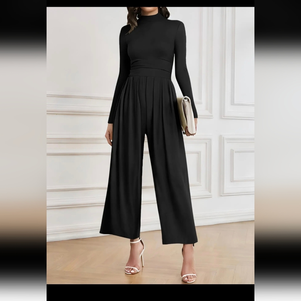 NWT Women's Ruched/Ribbed long sleeved jumpsuit in black - Picture 2 of 5